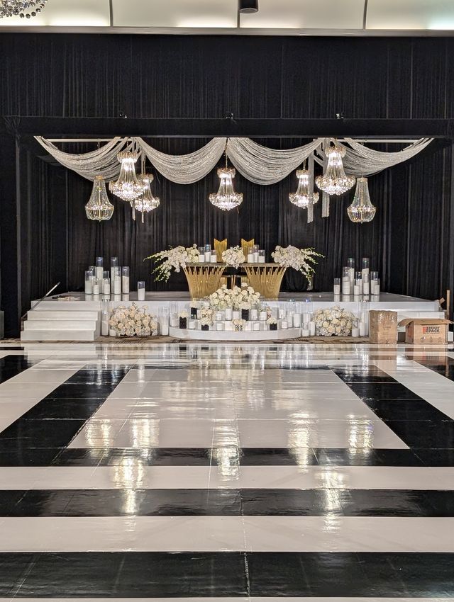 Featured photo from Lux Tables