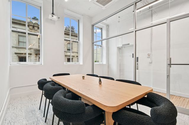 Featured photo from Mercer Daylight Meeting Room