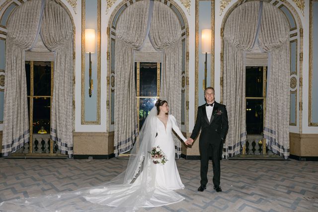 Featured photo from This Winter Wedding Draped in Earthy Elegance Was Meant To Be