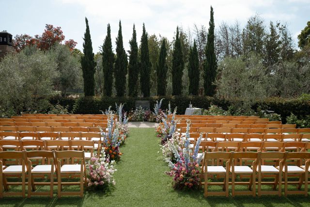 Featured photo from Olive Lawn