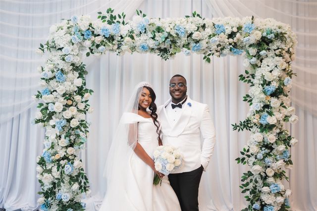 Featured photo from See This Sophisticated Wedding with Dreamy White Blooms at Renaissance Orlando at Seaworld