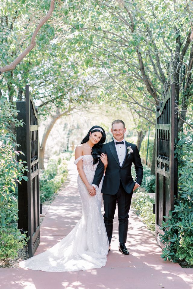 Featured photo from A modern, luxury wedding at El Chorro in sunny Scottsdale, Arizona