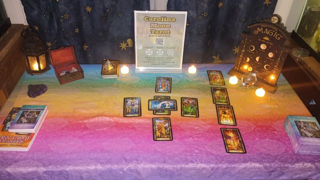 Featured photo from Tarot Party