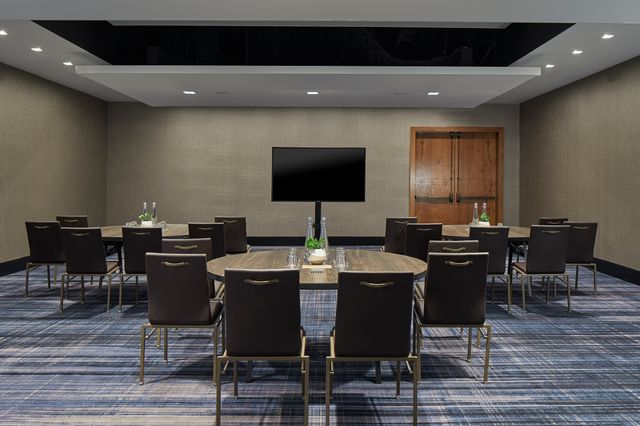 Featured photo from Edgehill + Sylvan Park