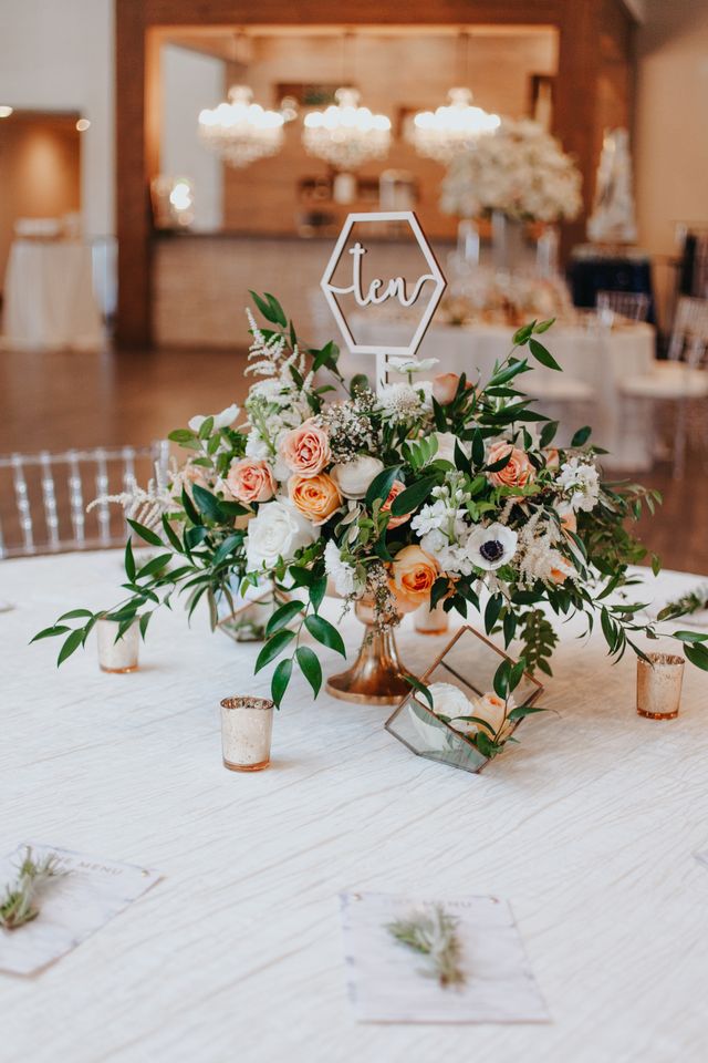 Featured photo from The Big Fake Wedding Dallas