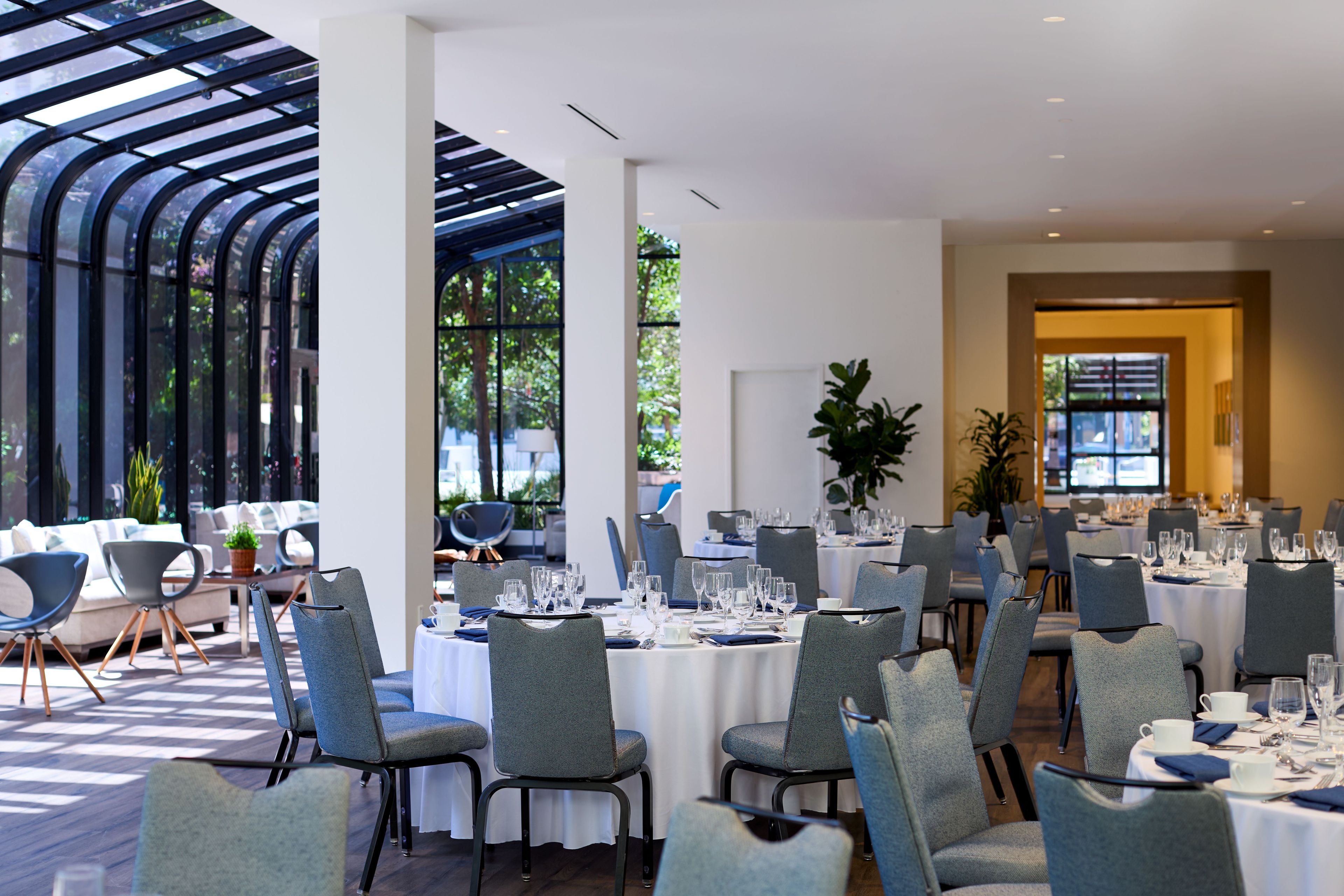 Promenade Atrium, an event space at Marriott Long Beach Downtown