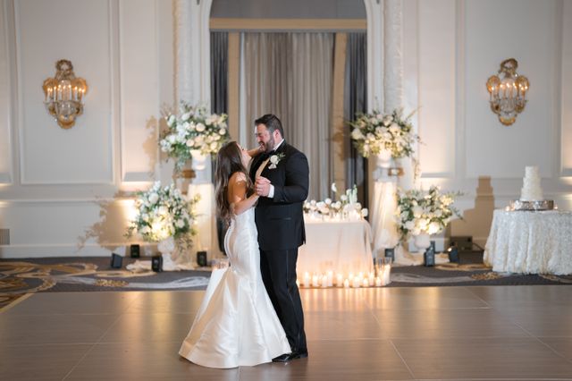 Featured photo from Inside This Stylish Wedding with Vintage Glamour and a Champagne Toast at Fairmont Olympic Hotel