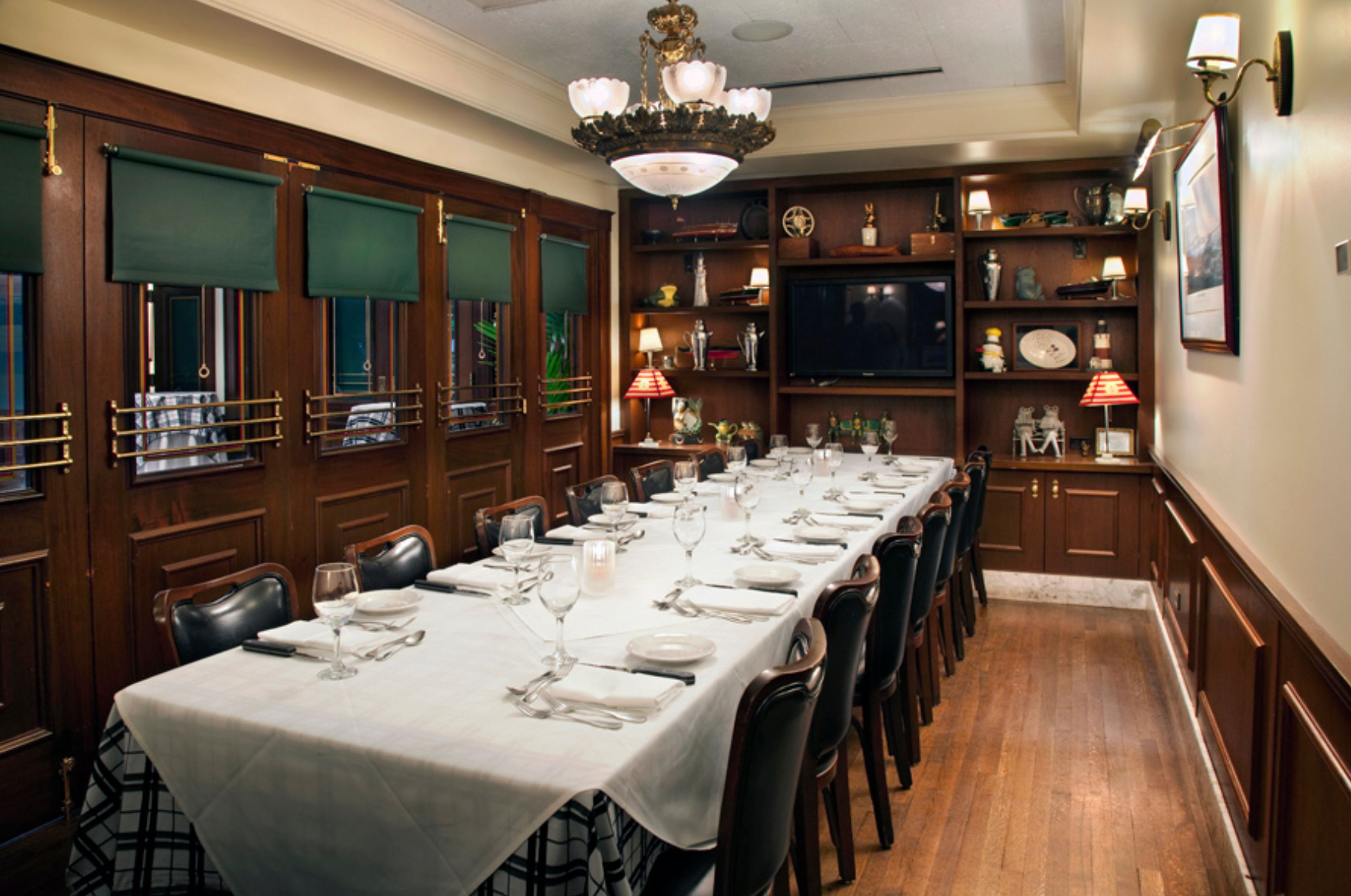 The Boardroom, an event space at Gibsons Bar & Steakhouse, Chicago