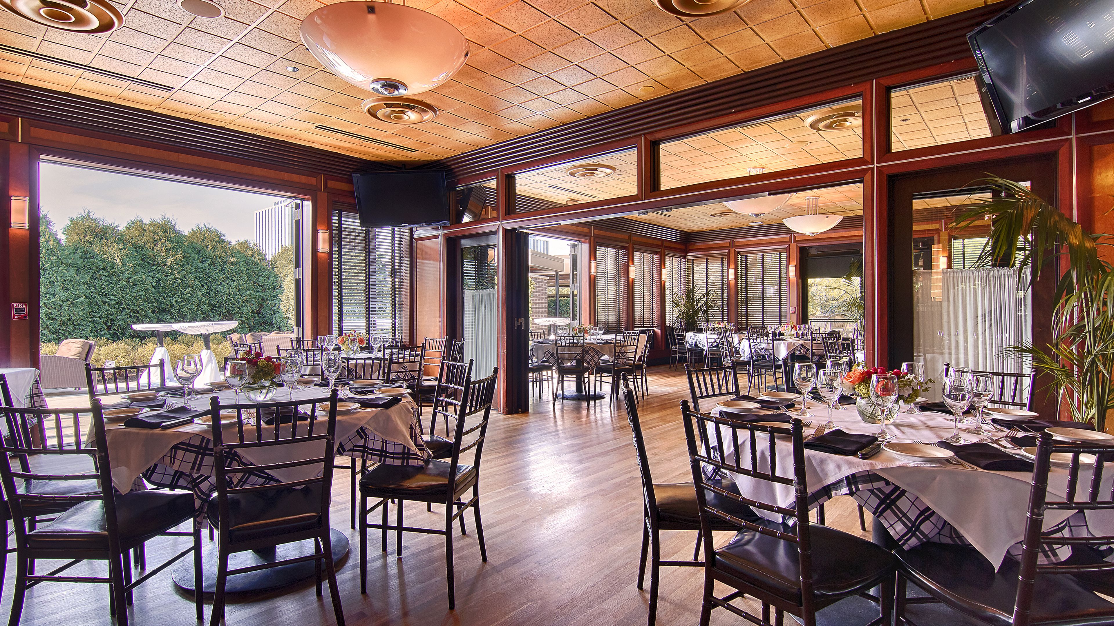 Spring Room, an event space at Gibsons Bar & Steakhouse, Oak Brook