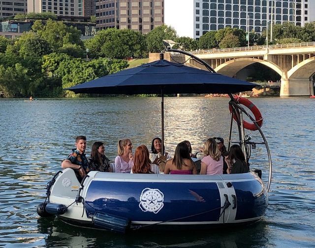 Featured photo from Donut Boats