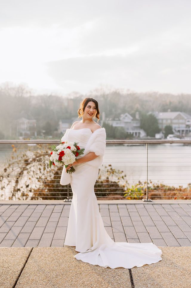 Featured photo from A Classic Holiday Wedding at The River View at Occoquan