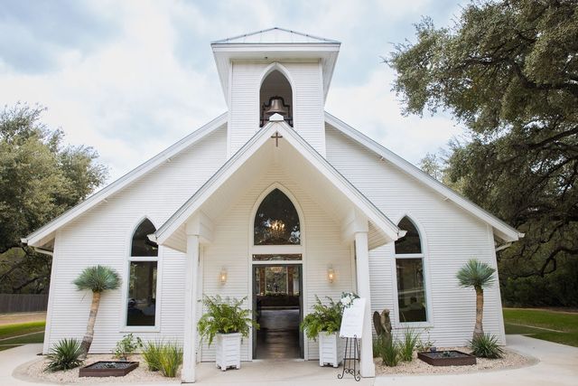 Featured photo from Amber and Brooks Wedding