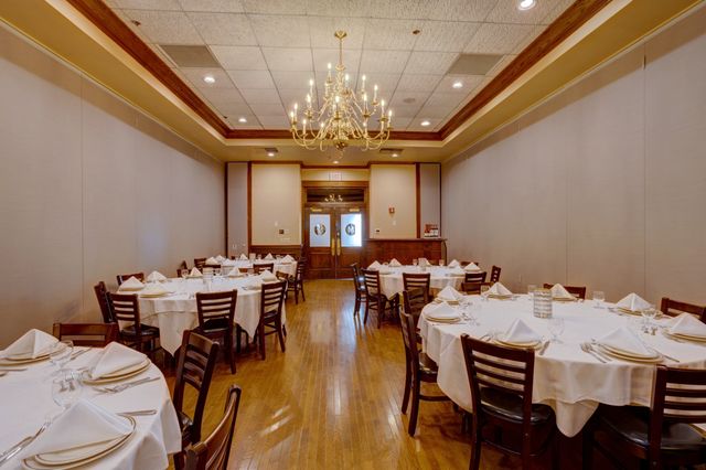 Featured photo from Centrare Room