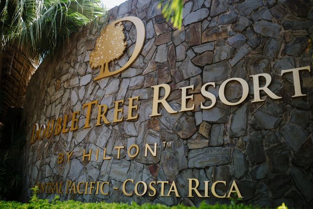 Featured photo from Wedding at Double Tree Resort by Hilton Central Pacific Costa Rica