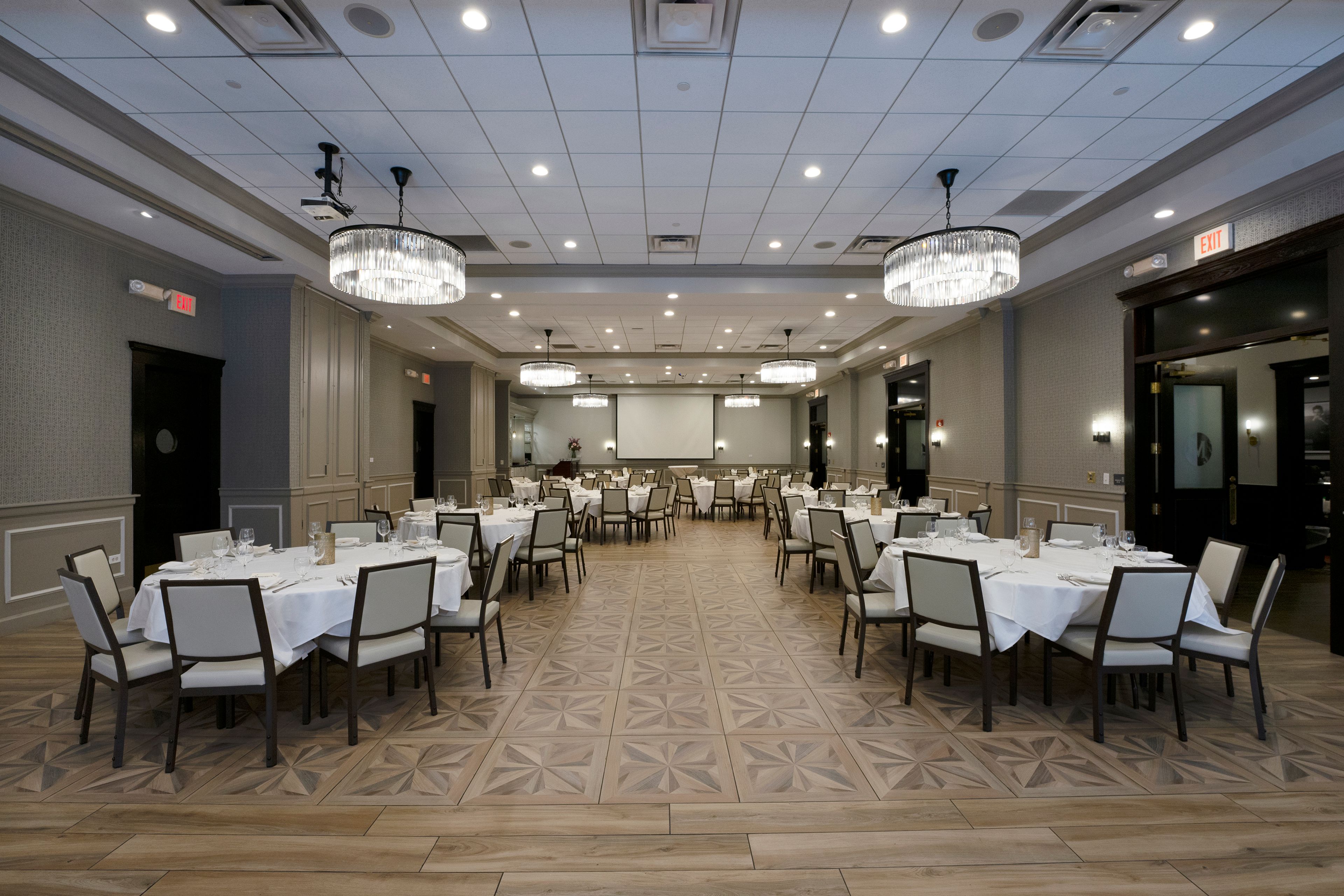 Ballroom, an event space at Maggiano’s Little Italy San Antonio at The Rim