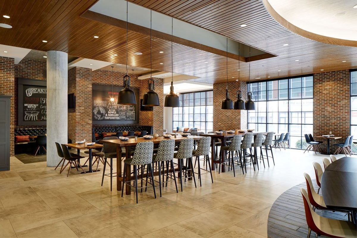 Archer Hotel Burlington, photo 6