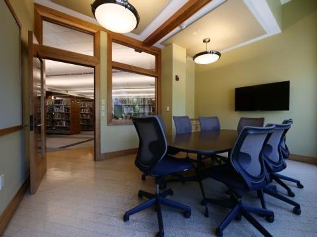 Featured photo from Meeting Room