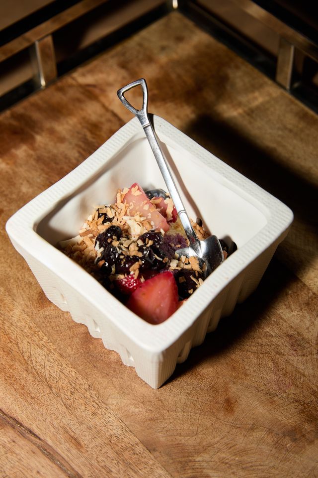 Featured photo from Edible Experiences: Interactive Dessert Concepts