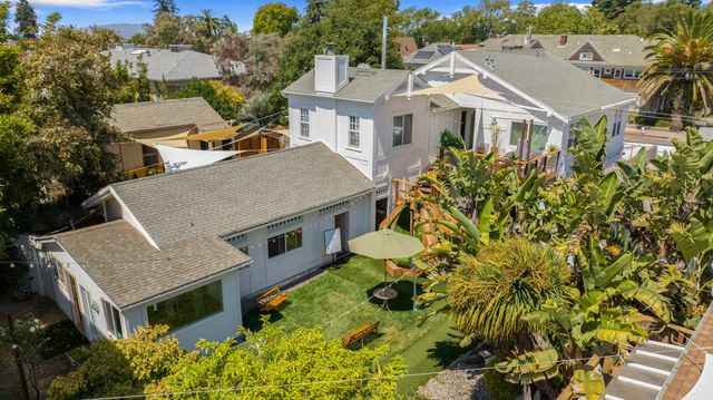 Featured photo from Eigenspace