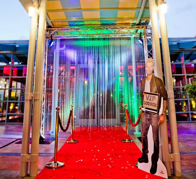 Featured photo from Modern Mitzvahs Music Theme