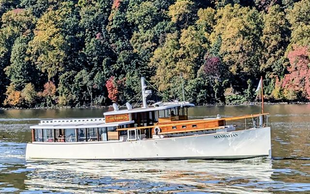 Featured photo from Yacht Manhattan