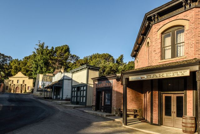 Featured photo from WESTERN STREET