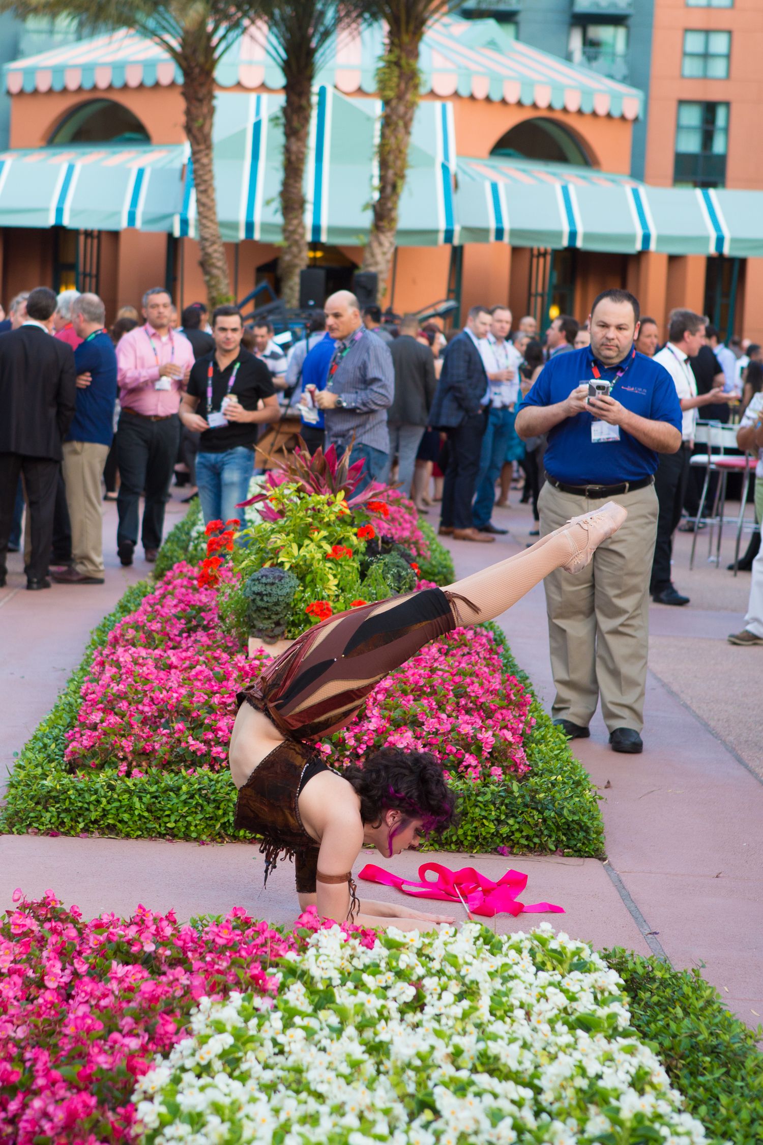 Circus Theme | StarStudded Productions | PartySlate, image size:1500x2250