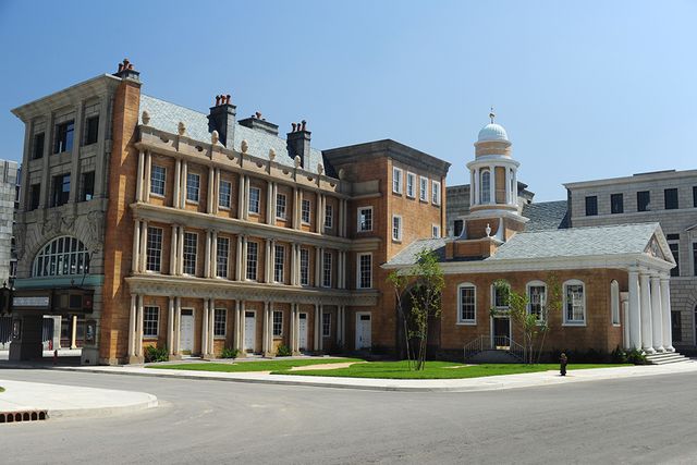 Featured photo from PARIS AND LONDON SQUARE