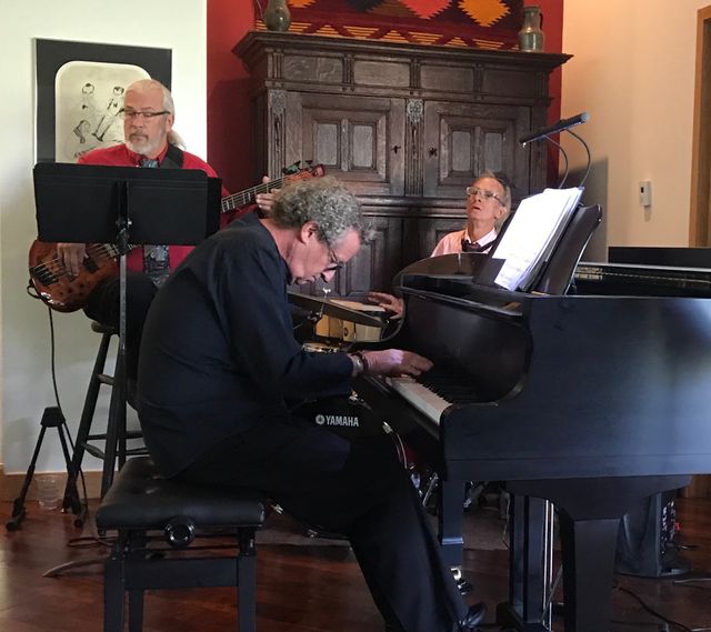 Featured photo from Len Rhodes Performs at Private Fundraiser