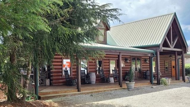 Featured photo from The Tasting Room Rental