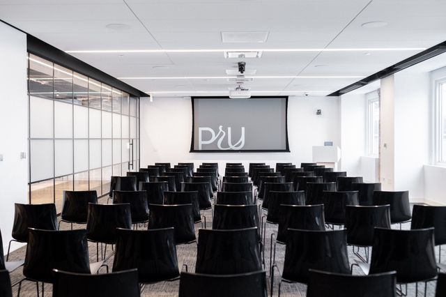 Featured photo from Cloud Gate Hub