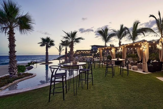 Featured photo from Equis and Equis | Beach Lounge