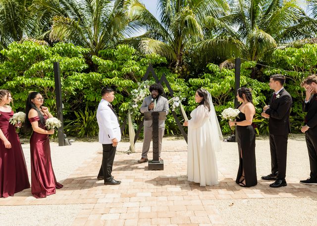 Featured photo from P & G's Wedding