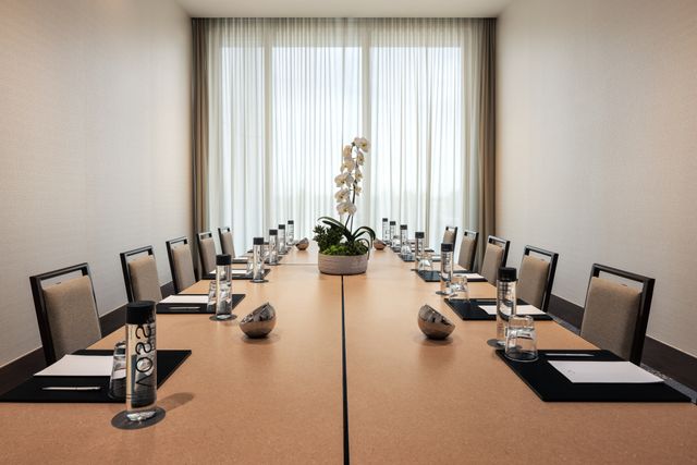 Featured photo from Emerald Meeting Room
