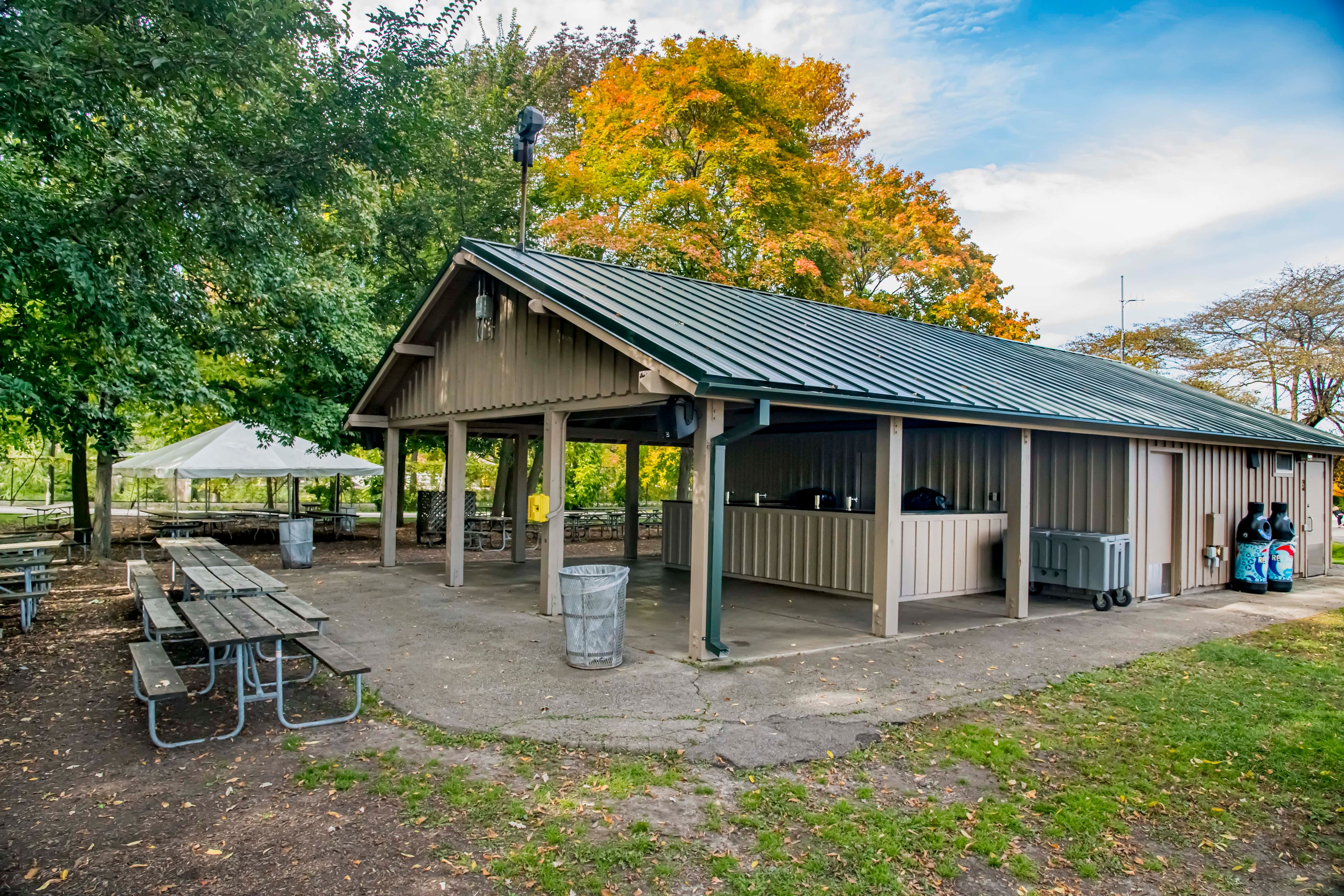 Maple Cove & Oak Grove, an event space at Milwaukee County Zoo