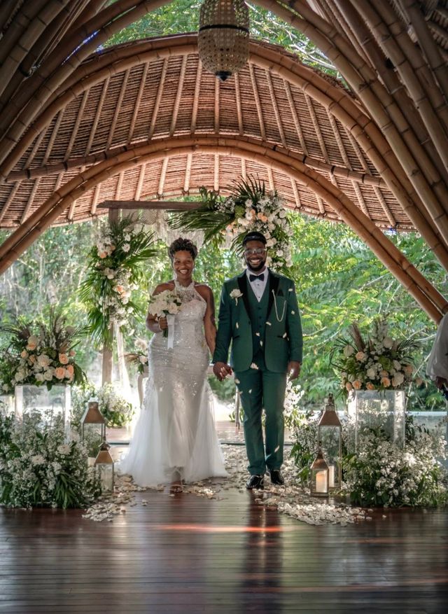 Featured photo from Johnson Elopement