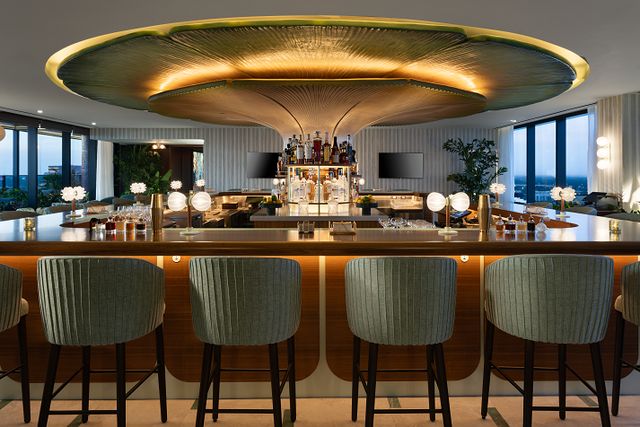 Featured photo from Beacon Rooftop Cocktail Lounge | JW Marriott Tampa Water Street