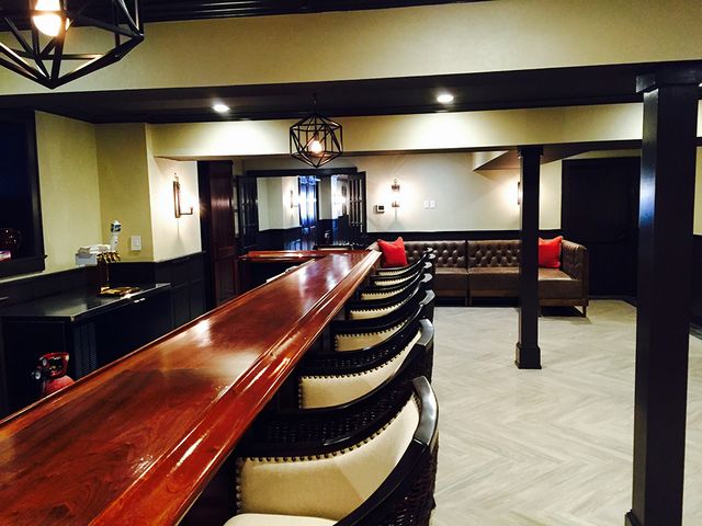 Featured photo from The Tasting Room