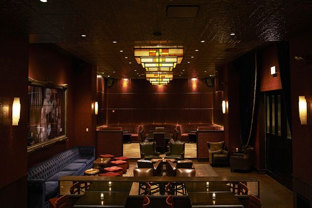 Featured photo from Whiskey Library