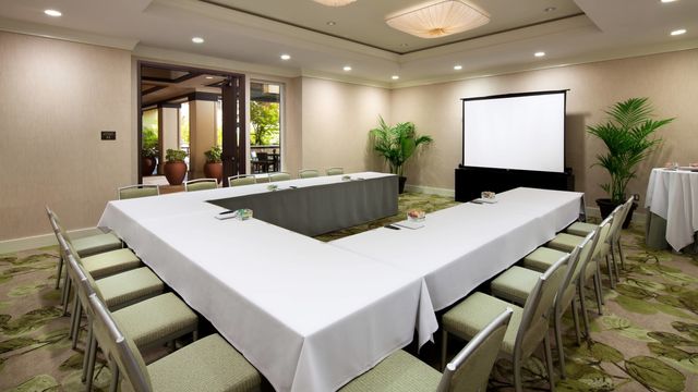 Featured photo from Barrique Meeting Room