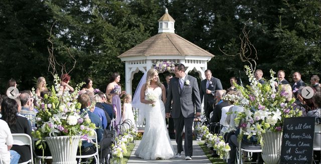 Featured photo from Fairview Sonoma Outdoor Space