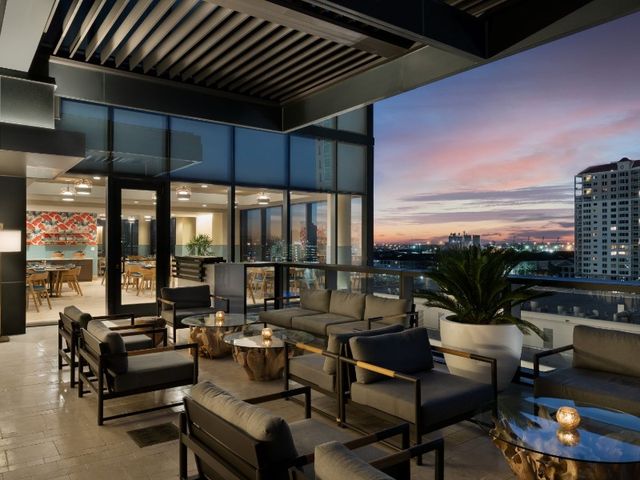 Featured photo from SiX | JW Marriott Tampa Water Street