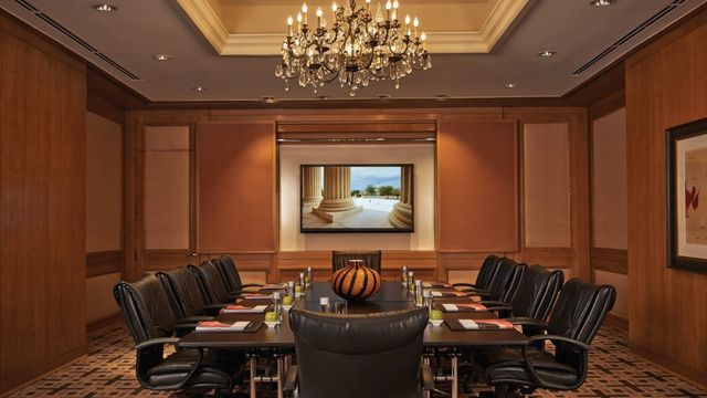 Featured photo from Algonquin Room