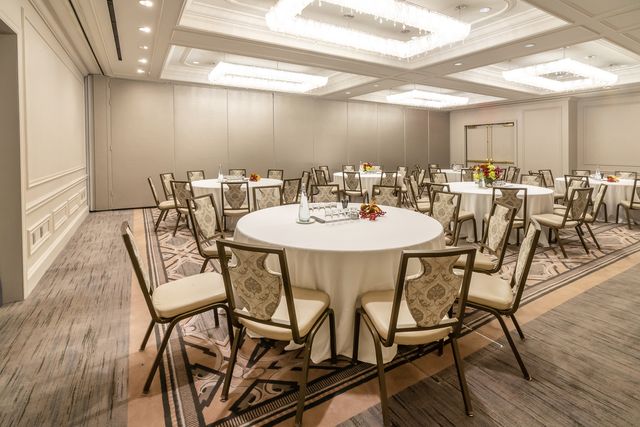 Featured photo from Barclay Salon