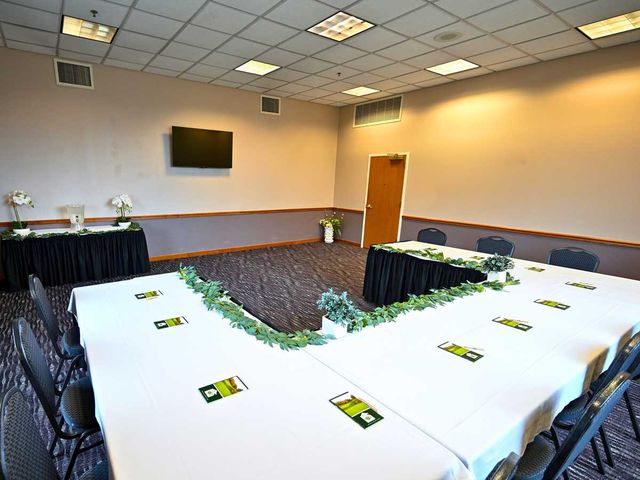 Featured photo from Lawrence Meeting Room