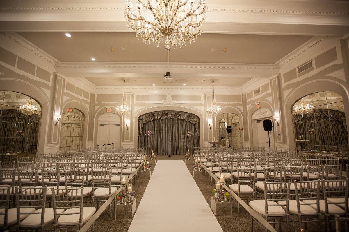 The Crystal Ballroom & Lounge in Evanston, photo 4