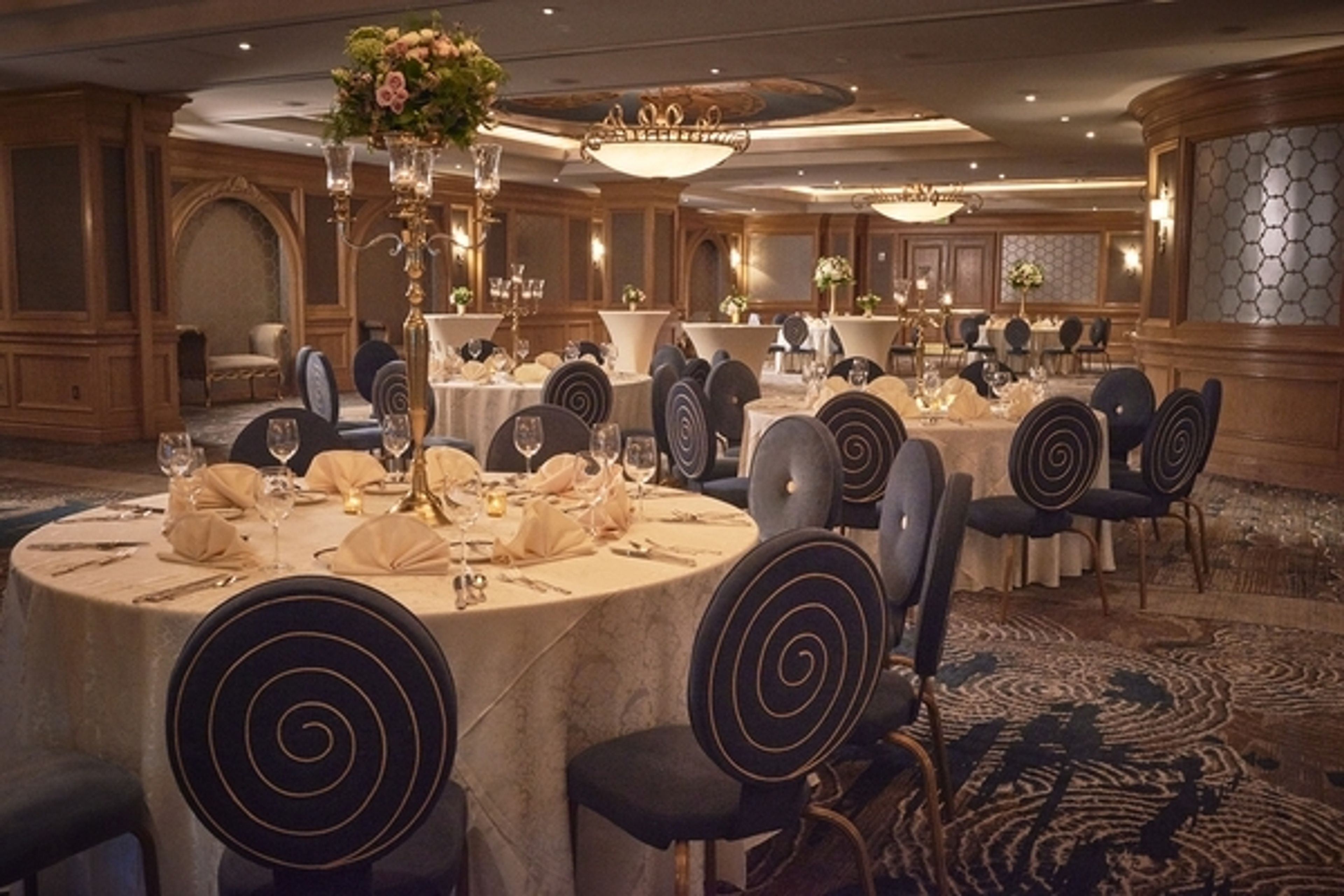 Nautilus Ballroom, an event space at Houston Downtown Aquarium
