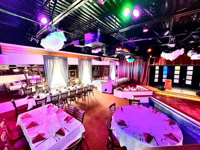 Featured photo from The Carolina Lounge