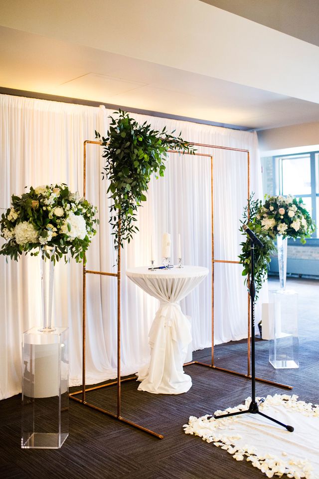 Featured photo from Timeless, Elegant Wedding at River Roast Social House