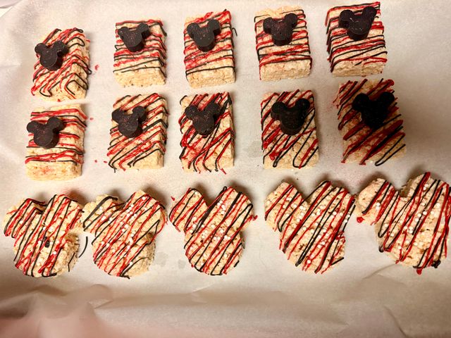 Featured photo from Disney Theme Party